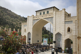 آیین تعویض قرآن در دروازه قرآن - شیراز