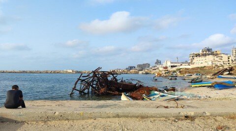 تصاویری از میزان ویرانی بندر غزه در نتیجه بمباران اشغالگران