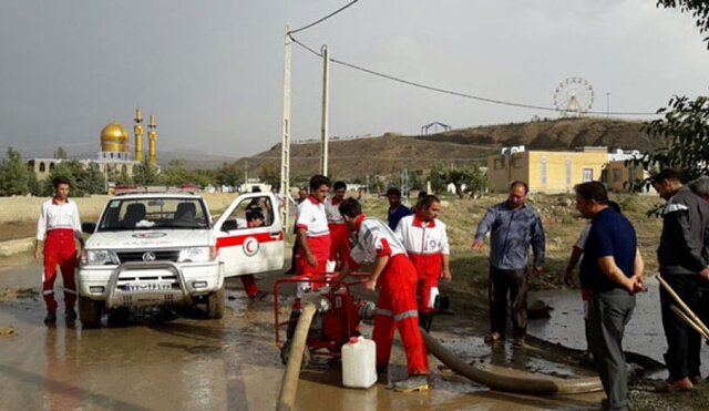 عکس تزیینی است امدادرسانی به ۱۹ شهرستان درگیر با آبگرفتگی در فارس