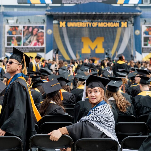 حمایت از فلسطین این بار در جشن فارغالتحصیلی