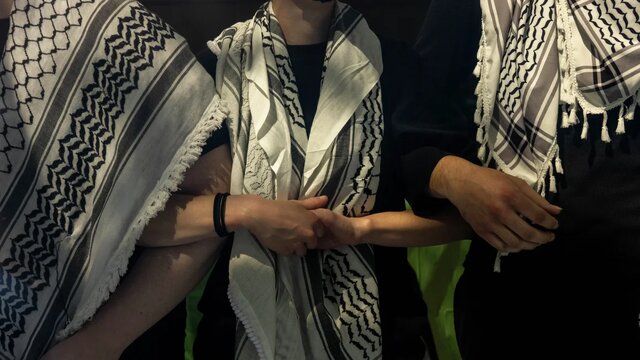 شاخص شهدا و مجروحان یک عرصه نو، ابهام در تاریخی بودن یک بنای کشف شده