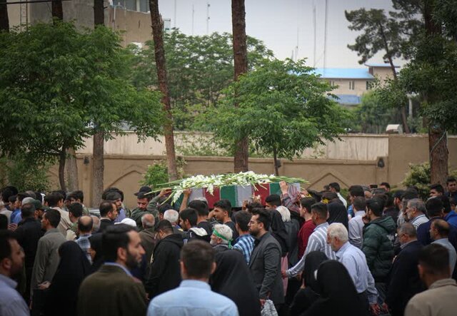 پیکر شهید حجتالله یوسفیه با حضور مردم ورامین تشییع شد