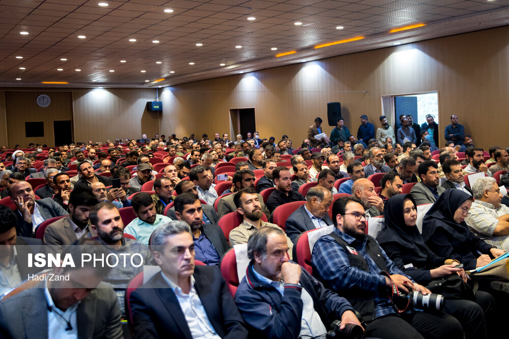 نخستین گردهمایی گروههای جهادی و وزارت راه و شهرسازی
