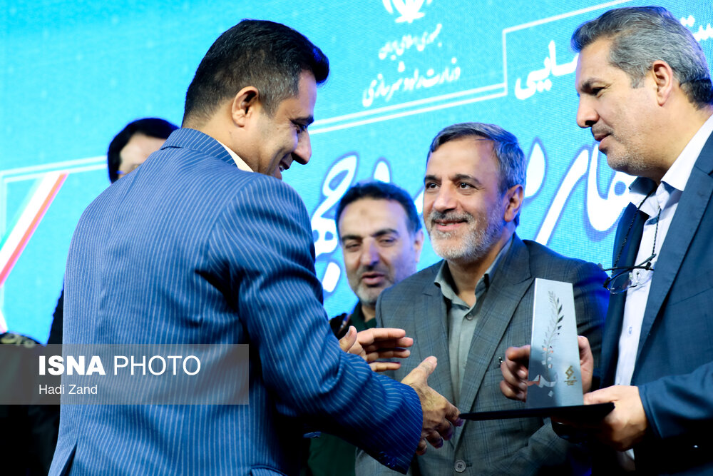 نخستین گردهمایی گروههای جهادی و وزارت راه و شهرسازی