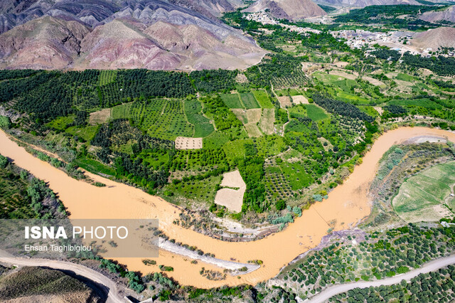 پایش بیش از ۱۰۰ هزار هکتار اراضی کشاورزی با سامانه هوشمند دانش‌بنیان‌ها