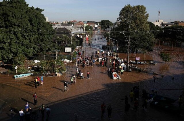 عکس: خبرگزاری فرانسه افزایش تلفات سیل در برزیل؛ ساکنان با کمبود آب مواجه هستند