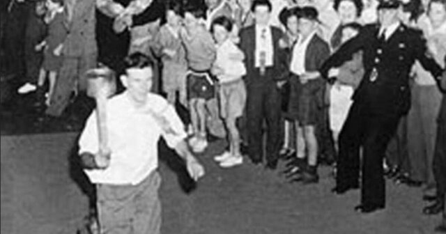 عجیبترین اتفاقات در مراسم حمل مشعل المپیک