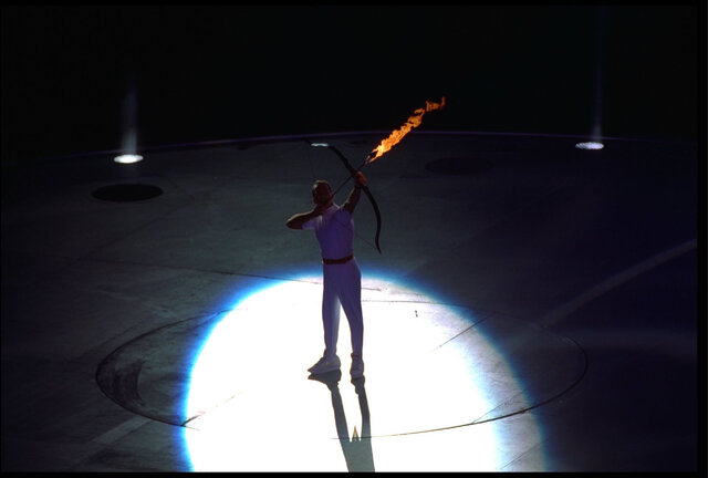 عجیبترین اتفاقات در مراسم حمل مشعل المپیک