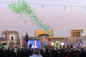 آیین اهتزاز بزرگترین پرچم رضوی در تهران