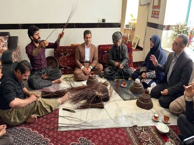 ارغوان‌بافی کردستان جهانی شود