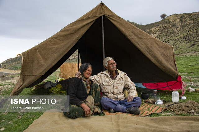 عکس تزئینی است. پرداخت کمکهزینه کفن و دفن به بیمهشدگان روستایی و عشایر