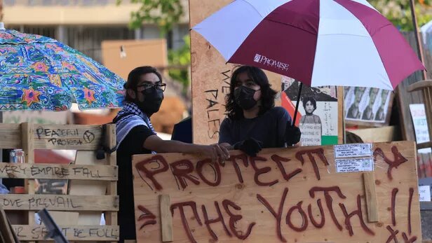 دستگیری دانشجویان طرفدار فلسطین در دانشگاه آلبرتا دستگیری دانشجویان طرفدار فلسطین در دانشگاه آلبرتا