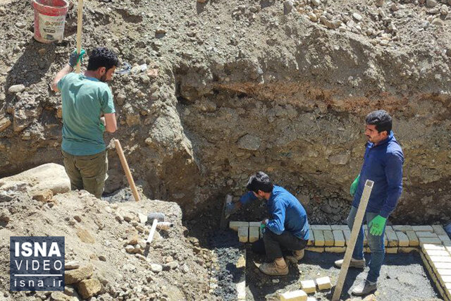 ویدیو/ کشف آثار تاریخی ۷۰۰ ساله در خیابان باباطاهر همدان ویدیو/ کشف آثار تاریخی ۷۰۰ ساله در خیابان باباطاهر همدان