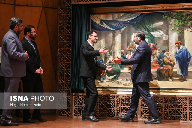 تابلوی جدید روحالامین برای امام رضا(ع) رونمایی شد