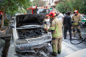 آتش سوزی خودرو در خیابان ابوریحان