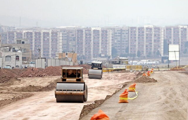 عکس: تزئینی رفع معارضین تاسیساتی آزادراه شهید شوشتری در محدوده شهرک مسعودیه/ جابجایی ۸۰۰ متر لوله گاز