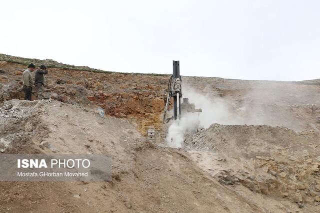نابترین آهک کشور در پلدختر وجود دارد نابترین آهک کشور در پلدختر وجود دارد