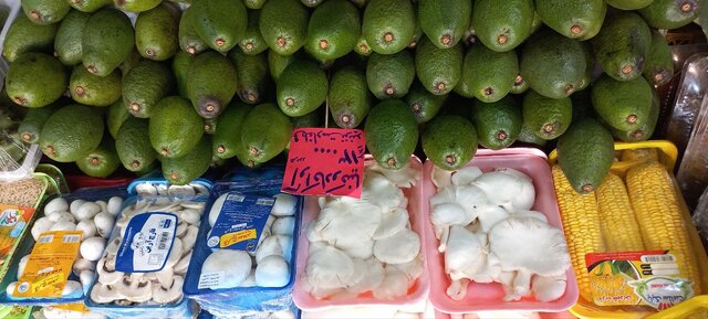 میوههایی که مقصدشان تمام خانههای سطح شهر نیست/ لاکچریبازی در بازار میوه!