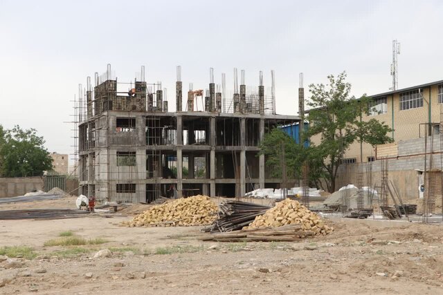 مشارکت خیرین در مدرسهسازی لازم است مشارکت خیرین در مدرسهسازی لازم است