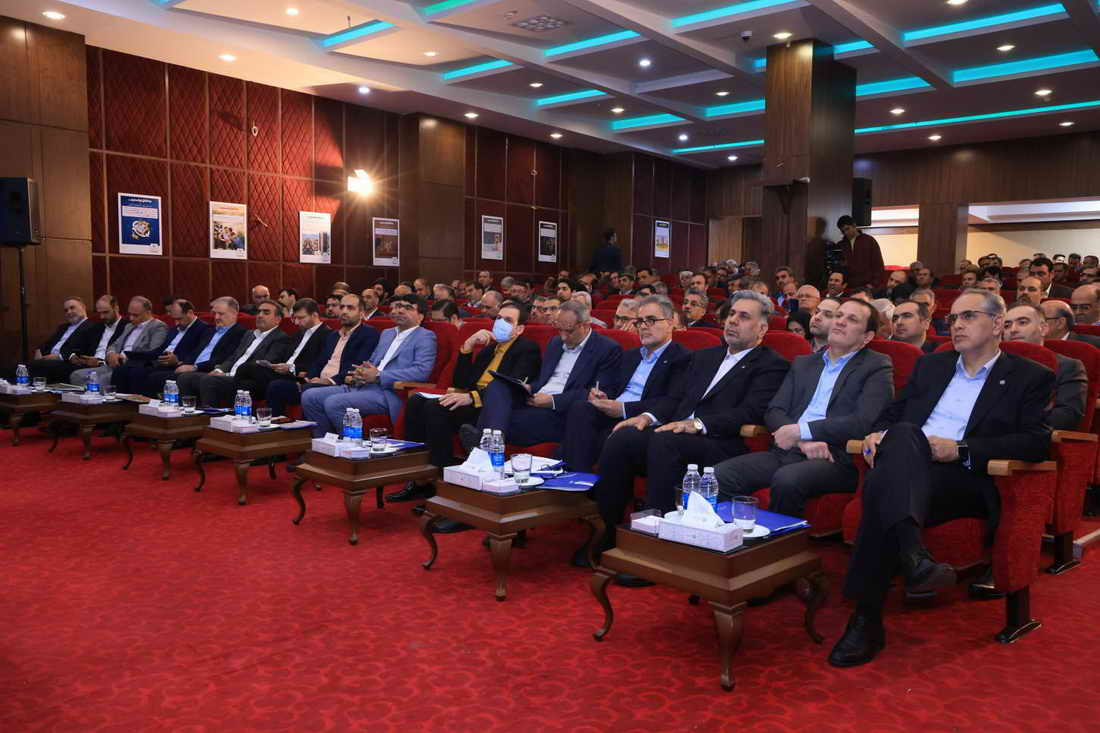 شیخ حسینی مدیرعامل بانک توسعه تعاون مدیری تحولگرا و پیشگام در اجرای بانکداری اسلامی است