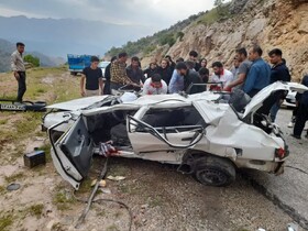 فوت دو نفر بر اثر واژگونی خودرو سواری در اردستان 