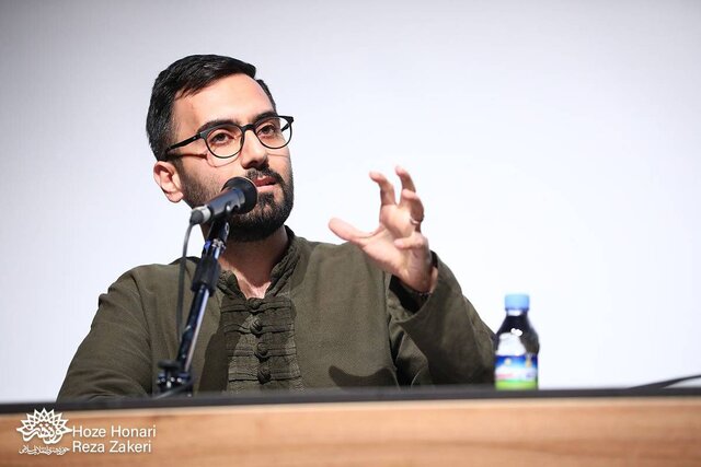 روشنفکرنمایان میگویند اسلام برای ما سوگ و عزاداری آورده!