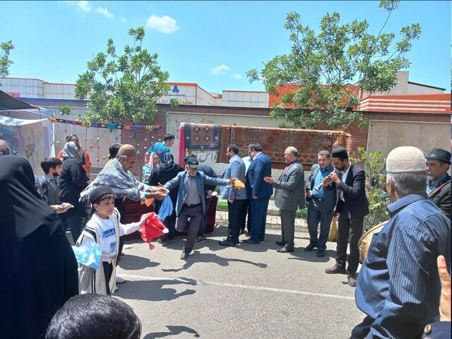 نخستین جشنواره اقوام ایران زمین در پردیس برگزار شد نخستین جشنواره اقوام ایران زمین در پردیس برگزار شد