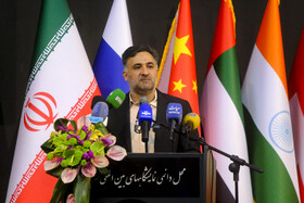 روح االه دهقانی فیروز آبادی معاون علمی و فناوری ریاست جمهوری در افتتاحیه بیستو پنجمین دوره نمایشگاه ایران هلث