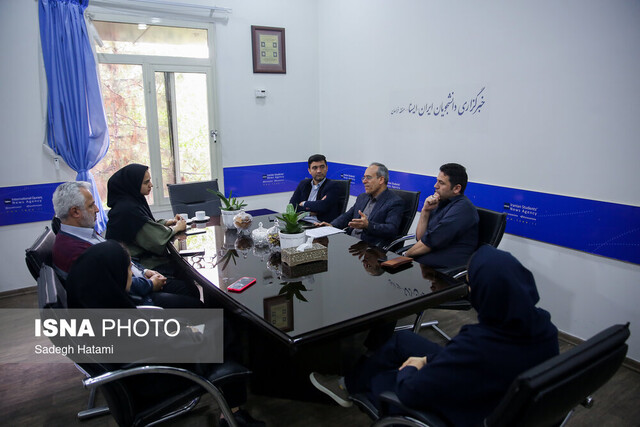 طرحهای بنیاد نخبگان خراسان رضوی، از توانمندسازی زنان تا حمایت علمی از دانشجویان نو ورود