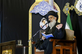 عزاداری زائران کریمه اهل بیت (س) در سوگ سید ابراهیم ِرئیسی، و همراهان 