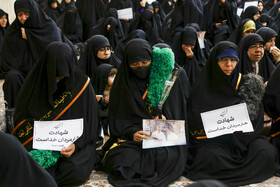 عزاداری زائران کریمه اهل بیت (س) در سوگ سید ابراهیم ِرئیسی، و همراهان 