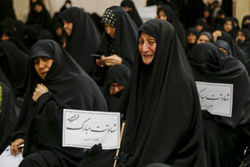 عزاداری زائران کریمه اهل بیت (س) در سوگ سید ابراهیم ِرئیسی، و همراهان 