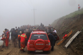 مراحل پایانی امدادرسانی به حادثه سقوط بالگرد رئیس جمهوری و انتقال پیکر شهدا