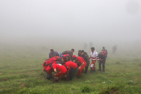 مراحل پایانی امدادرسانی به حادثه سقوط بالگرد رئیس جمهوری و انتقال پیکر شهدا