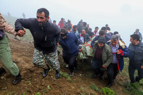 مراحل پایانی امدادرسانی به حادثه سقوط بالگرد رئیس جمهوری و انتقال پیکر شهدا