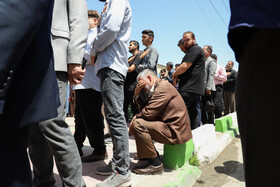 اجتماع مردم عزادار کرمانشاه مقابل مسجد جامع در پی شهادت آیت الله رئیسی و همراهان