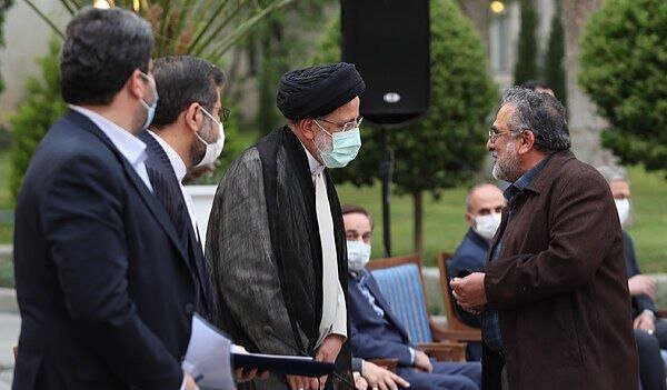 عکس / بُهت و پیامهای اهالی فرهنگ و هنر برای شهادت رئیسجمهور