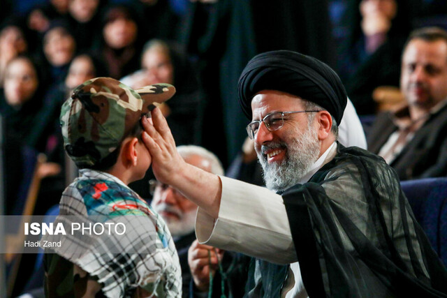 مردمی بودن، بُعد برجسته شهید آیتالله رییسی بود مردمی بودن، بُعد برجسته شهید آیتالله رییسی بود