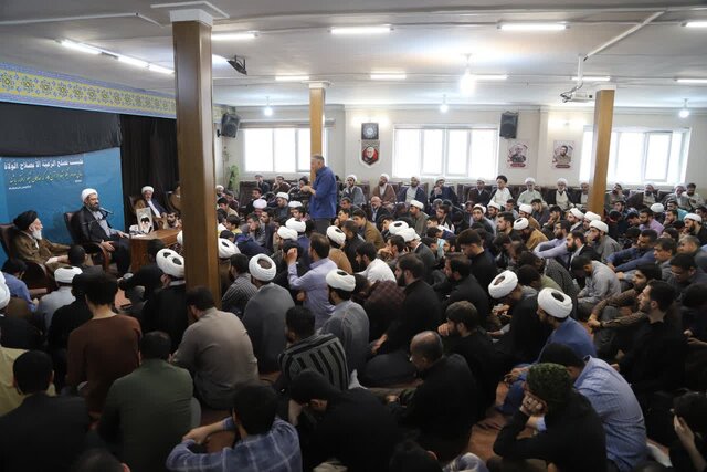 آیت الله رئیسی نماد یک مسئول جهادی بود