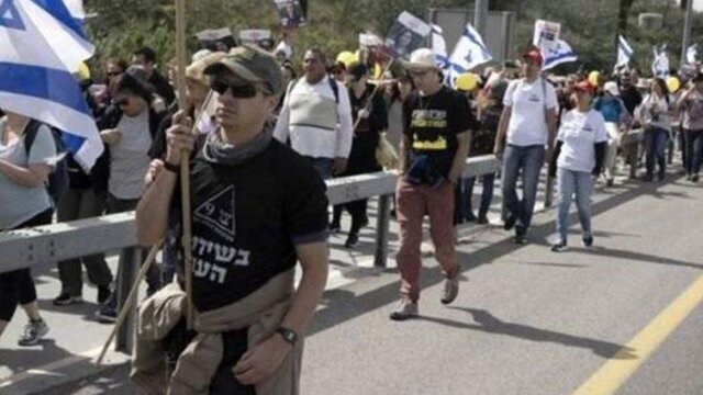 تظاهرات ضد دولتی در تل‌آویو/ خانواده‌های اسرای صهیونیست نتانیاهو را تهدید کردند