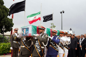 استقبال از پیکر شهید آیت الله سیدابراهیم رییسی رییس جمهور ایران و یاران شهیدش (شهدای خدمت) در فرودگاه مهرآباد