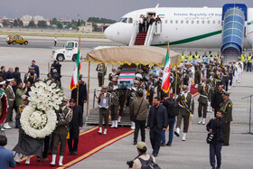 استقبال از پیکر شهید آیت الله سیدابراهیم رییسی رییس جمهور ایران و یاران شهیدش (شهدای خدمت) در فرودگاه مهرآباد