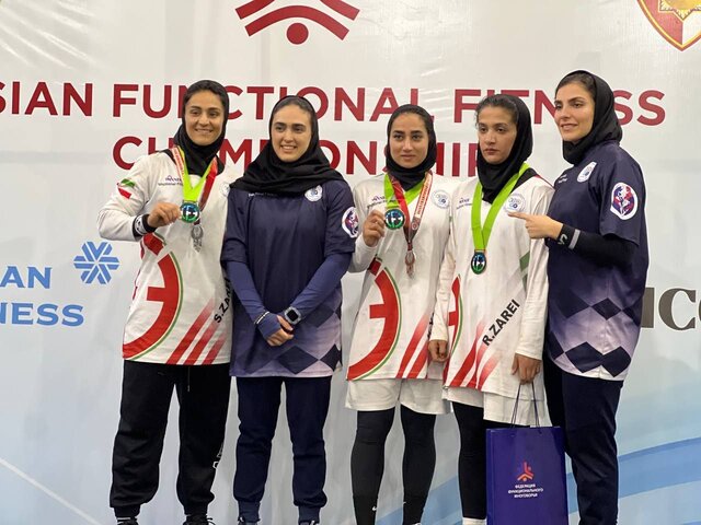 اهدای مدالهای تیم ملی فانکشنال فیتنس ایران به رییس جمهور و همراهانش