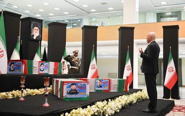 ادای احترام رئیسجمهور تونس به شهدای خدمت حضور گسترده مقامهای ارشد بینالمللی در مراسم یادبود شهدای خدمت