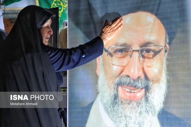 عکس خبر آرشیوی است تشییع پیکر مطهر شهید جمهور در بیرجند/ سوگ مردم خراسان جنوبی برای نماینده خود