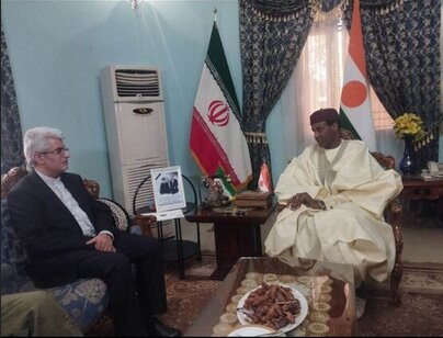حضور نخست‌وزیر و وزیر خارجه نیجر در سفارت ایران