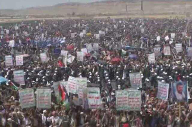 راهپیمایی گسترده در یمن با شعار «با غزه... ثبات موضع و تداوم جهاد»