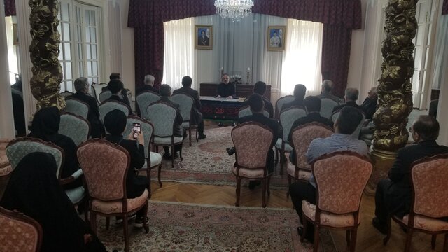 سفیر ایران در بوداپست: رسیدگی به امور ایرانیان از دغدغه های اصلی وزیر امور خارجه بود