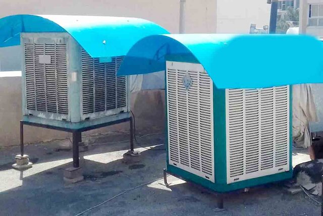 عکس تزئینی است نذری برای خنک کردن تابستان داغ