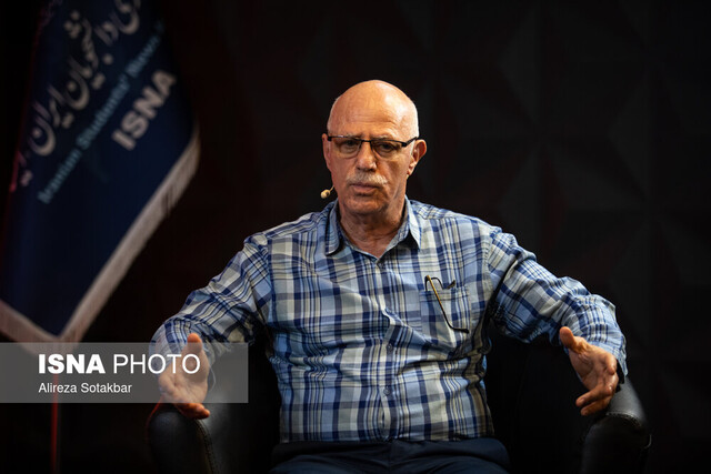 درخواست مُهر نماز یک استقلالی از همتیمی مسیحی/ شلیک به عکس داماد در ماه عسل!